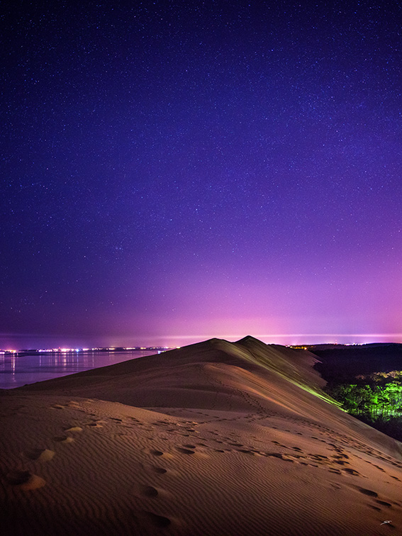 La Dune du Pilat dans la nuit étoilée par le photographe du Bassin d'Arcachon Stéphane Scotto