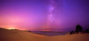 La Dune du Pilat sous la voie lactée photographiée par le photographe du Bassin d'Arcachon Stéphane Scotto