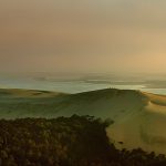Vue aérienne magistrale de la Dune du Pilat par Stéphane Scotto