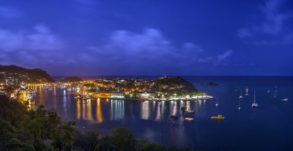 Port de Gustavia by night