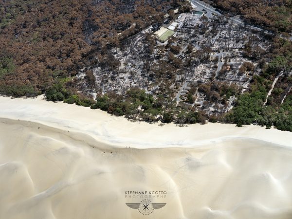 photo aérienne des incendies de la forêt de la Teste de Buch