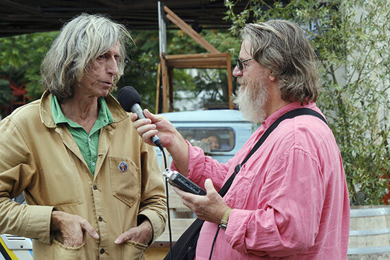 l'artiste Jofo au micro de Verigoud Cap Ferret