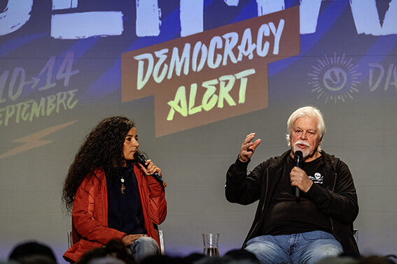 Le Capitaine Paul Watson et Lamya Essemlali
